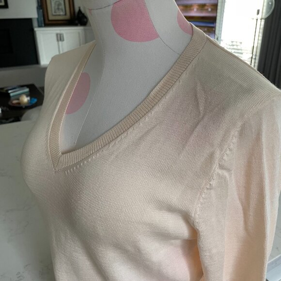 Amazon Essentials Casual Lg Slv V Neck Lightweight Knit Sweater Ecru Sz M NWT - Picture 9 of 13